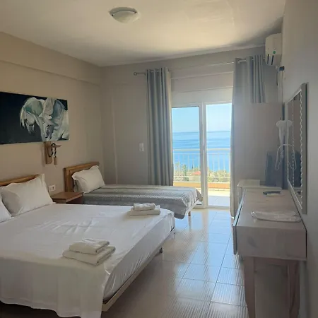 Hotel La Maroja View 3*