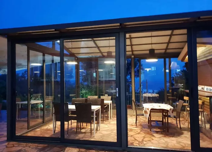 Hotell La Maroja View 3*